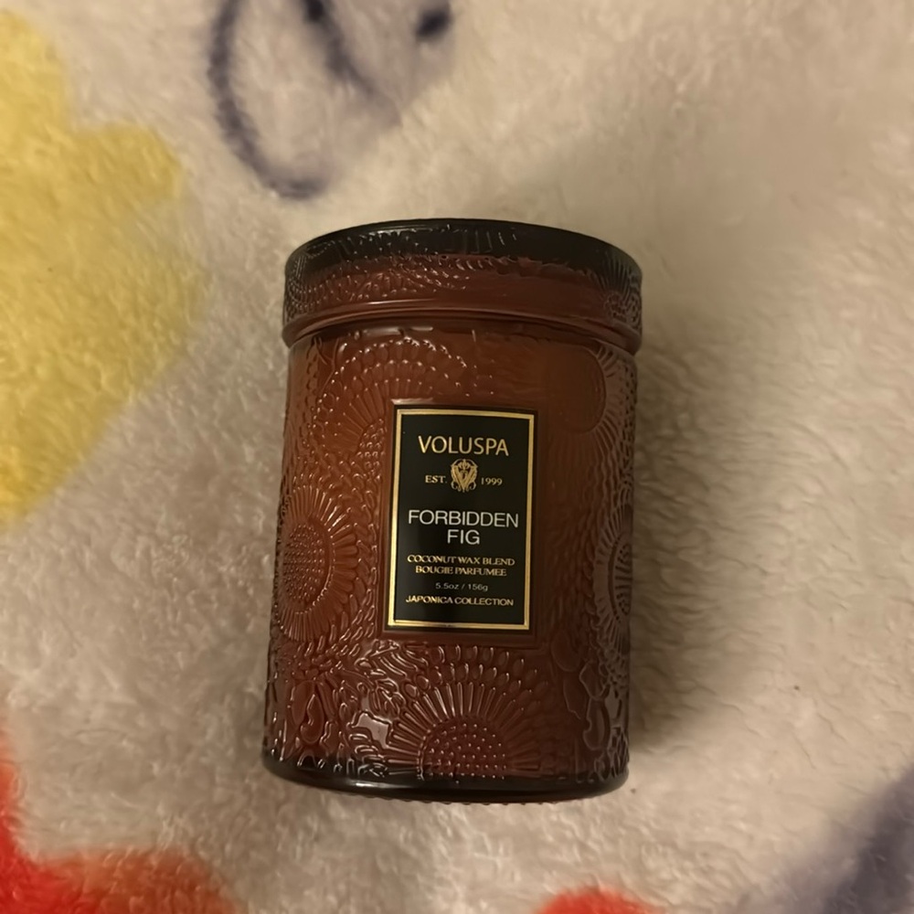 Voluspa- Forbidden Fig- 5.5oz
